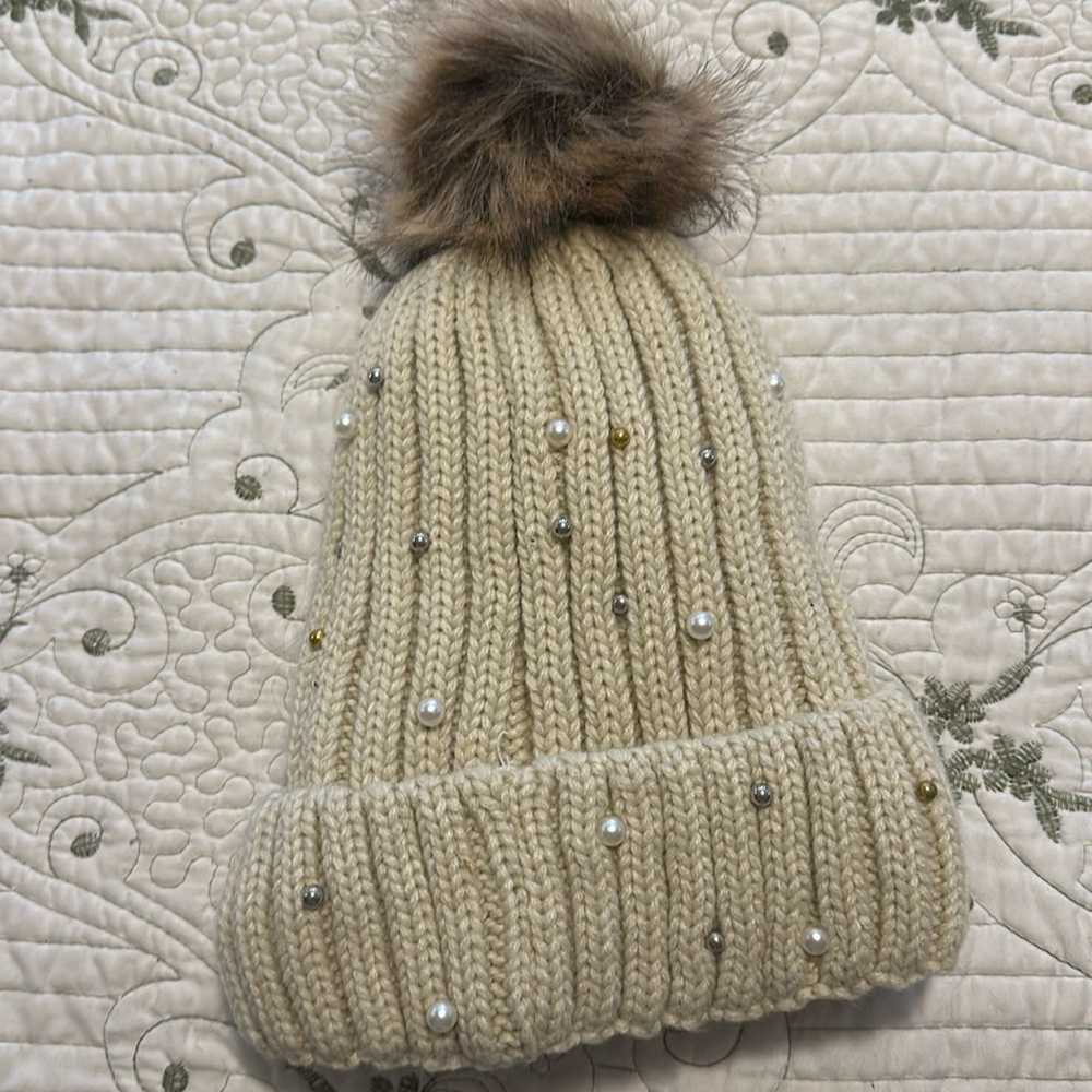 BRAND NEW BEANIE WITH TAGS